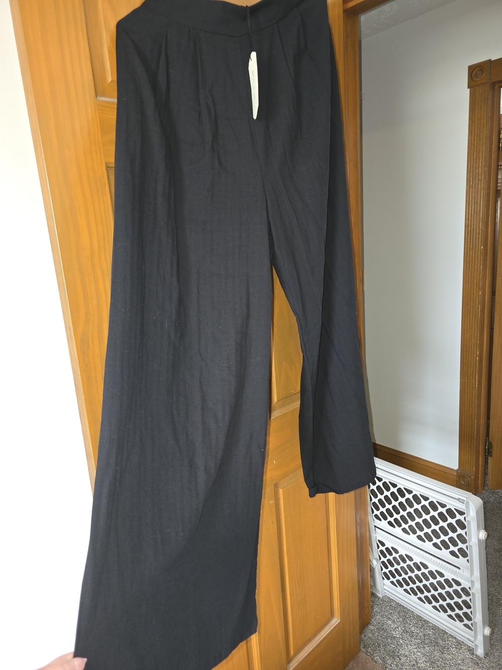 Vine & Love Black High Waisted Wide-Leg Pants Tag Visible